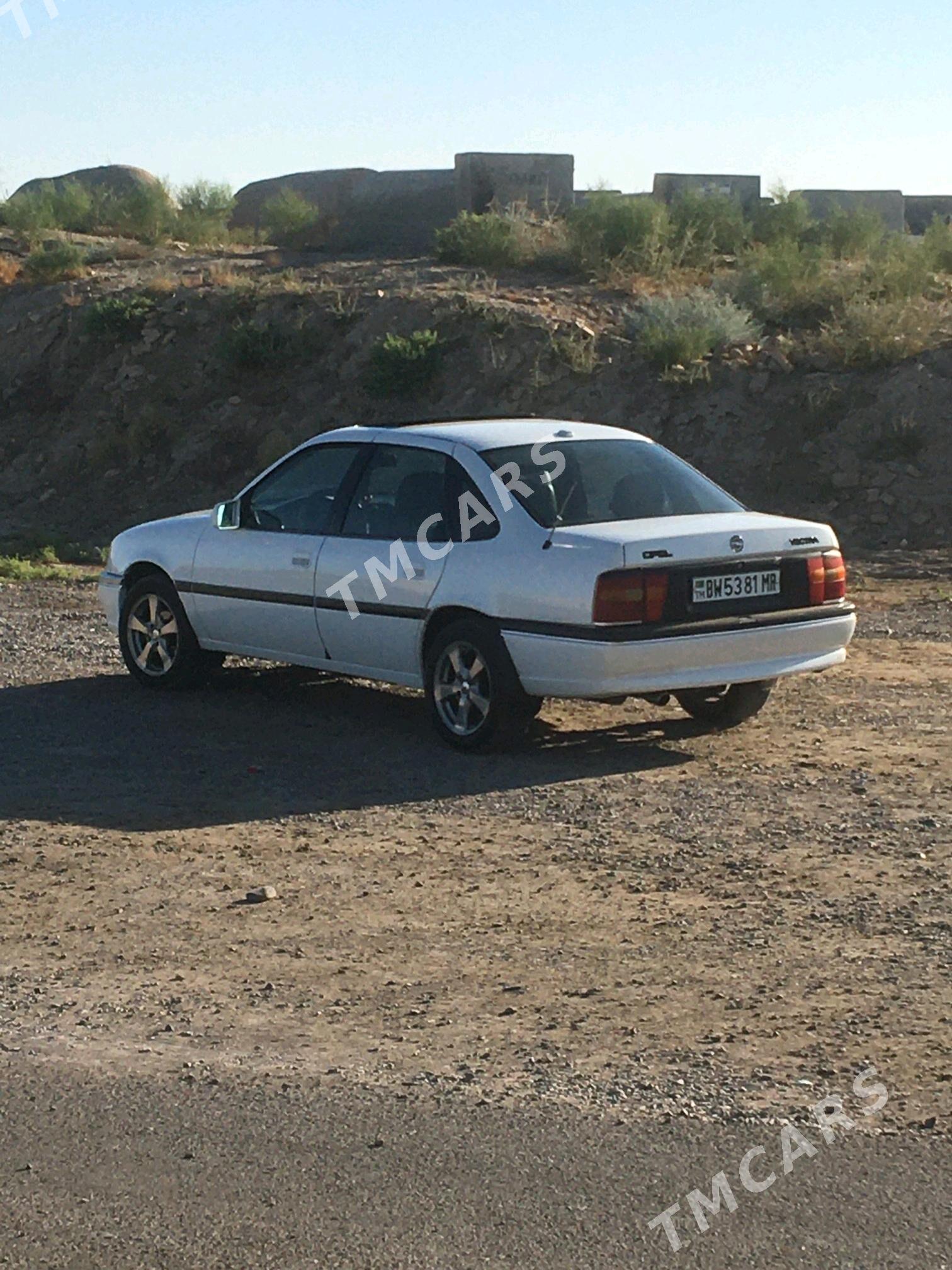 Opel Vectra 1990 - 43 000 TMT - Байрамали - img 2