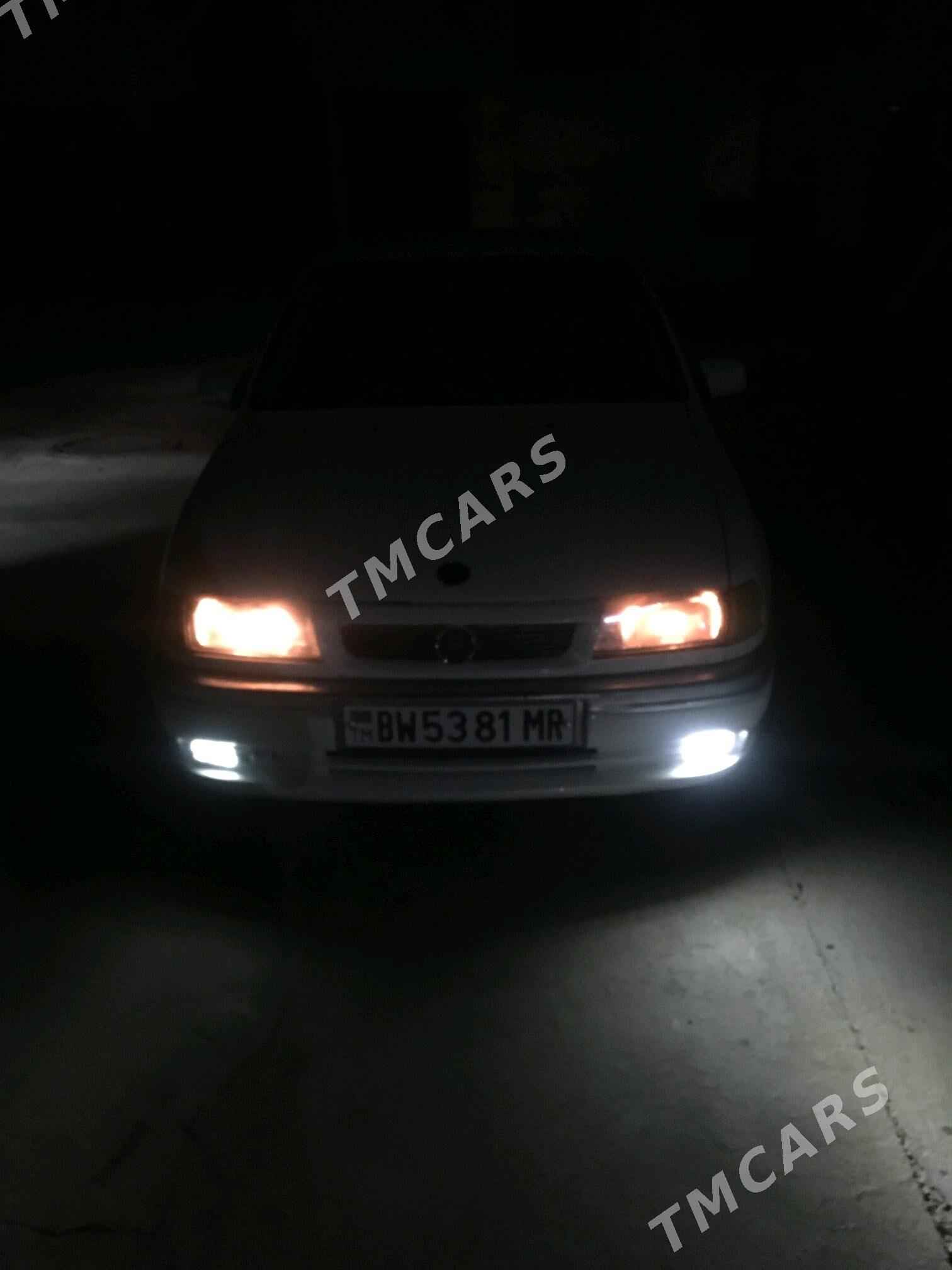 Opel Vectra 1990 - 43 000 TMT - Байрамали - img 5