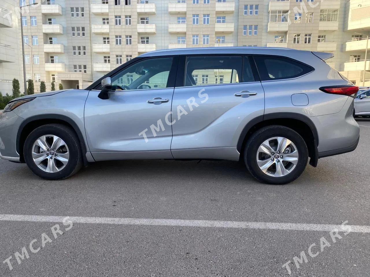 Toyota Highlander 2021 - 510 000 TMT - Мары - img 4