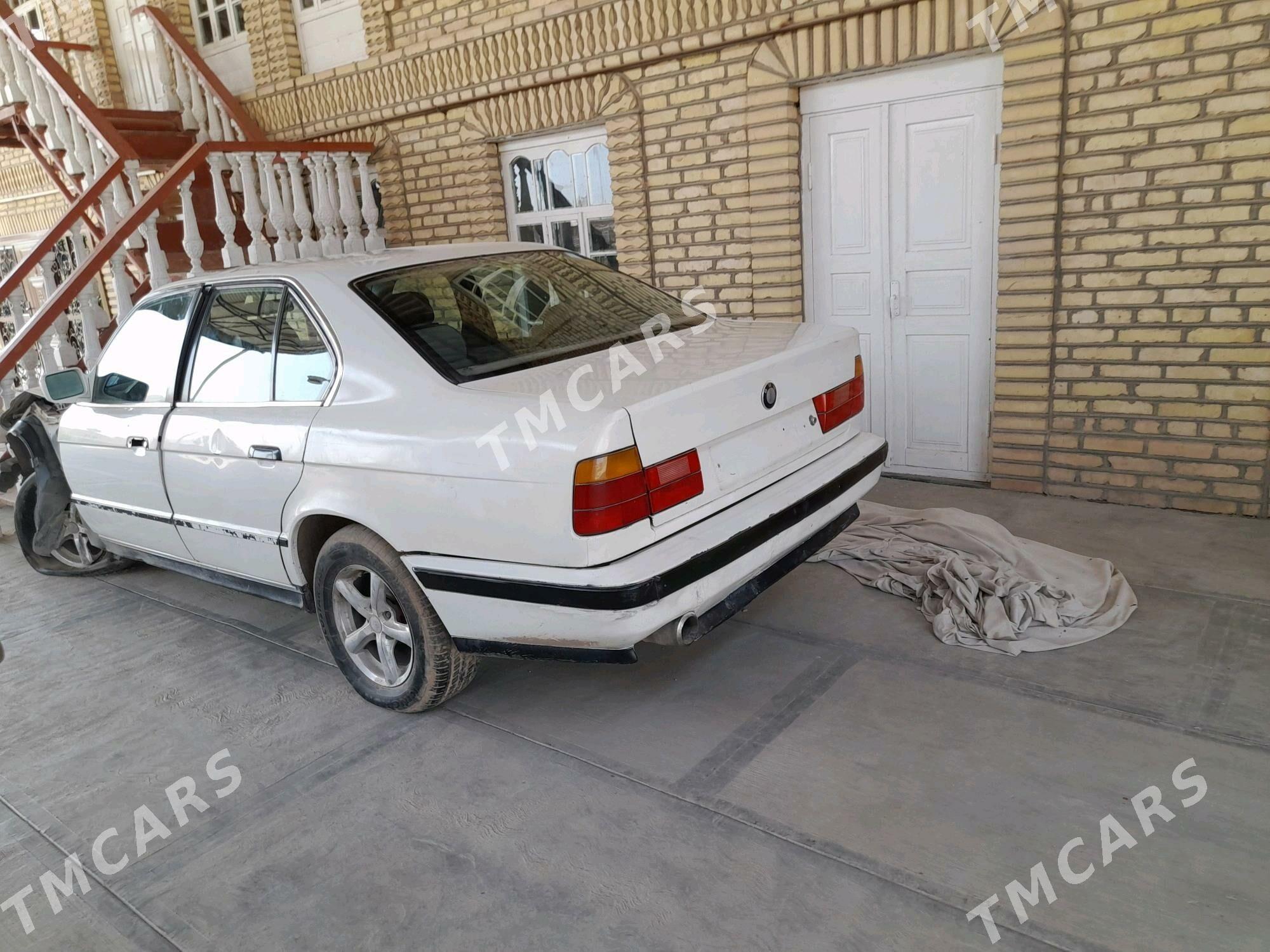 BMW 525 1989 - 13 000 TMT - Векильбазар - img 5