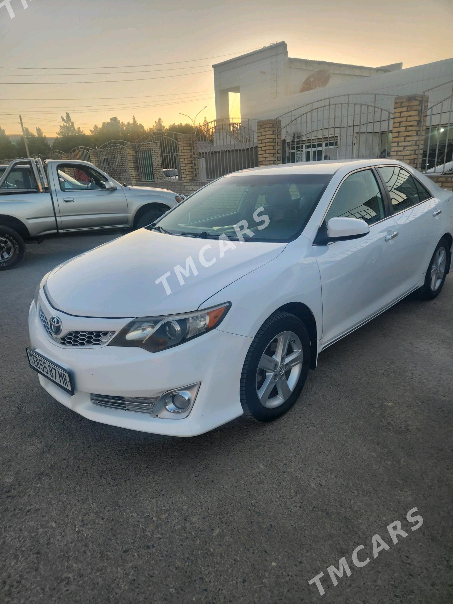 Toyota Camry 2013 - 185 000 TMT - Мары - img 2