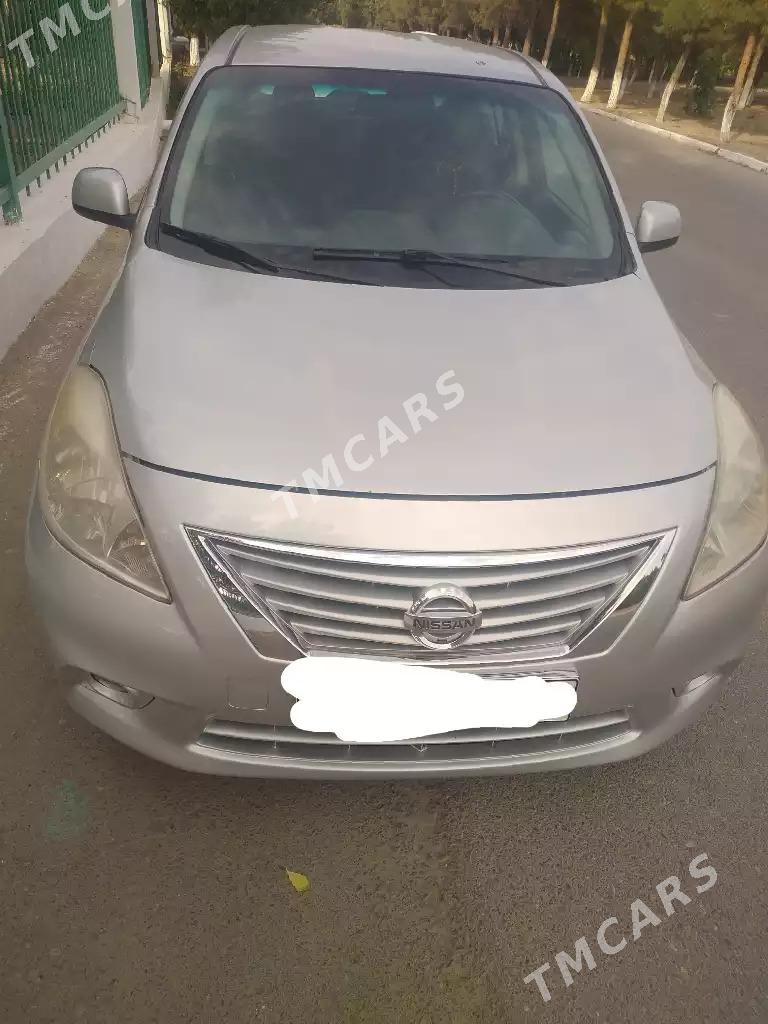 Nissan Versa 2012 - 80 000 TMT - Бахарден - img 8