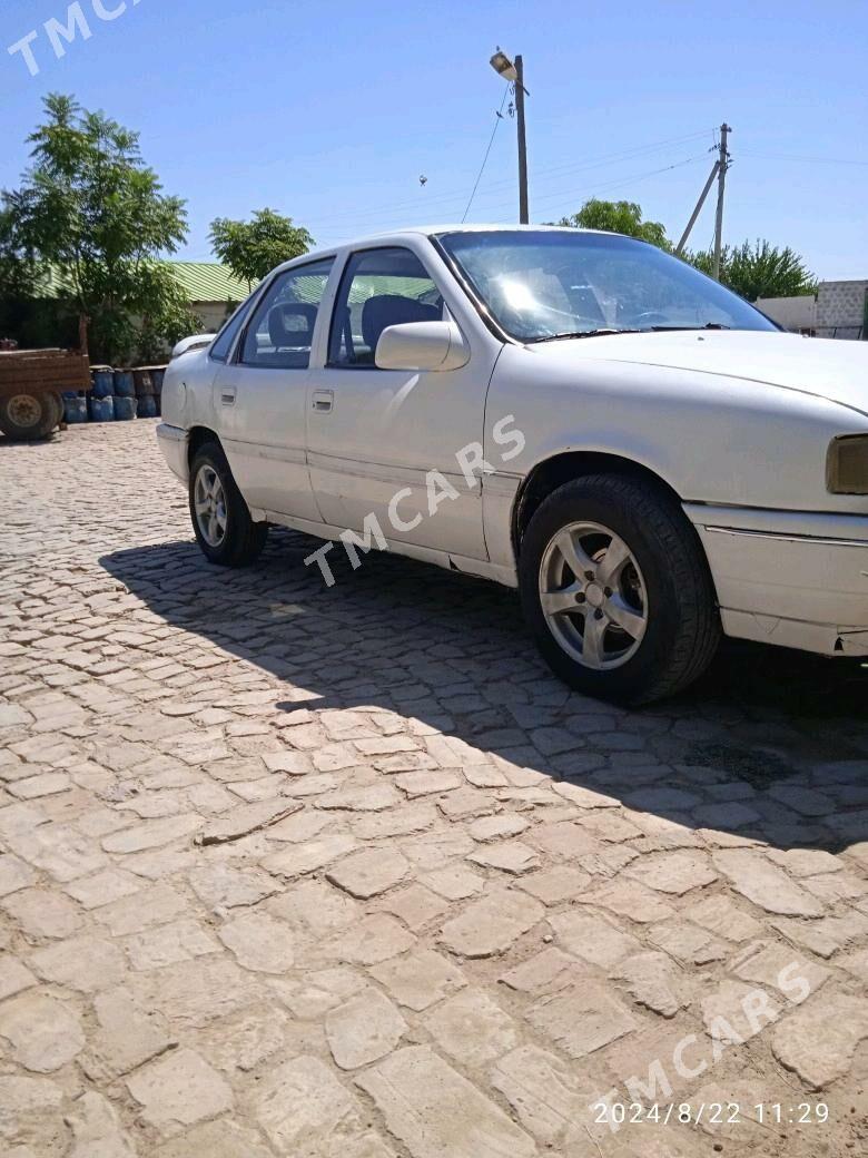 Opel Vectra 1990 - 19 000 TMT - Тязе заман - img 3