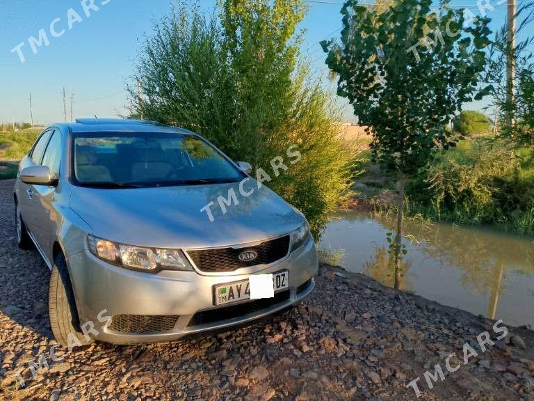 Kia Forte 2011 - 110 000 TMT - Дашогуз - img 2