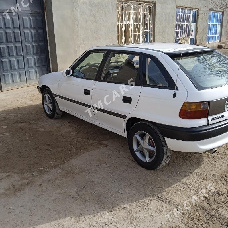 Opel Astra 1992 - 20 000 TMT - Türkmenbaşy etr. - img 6