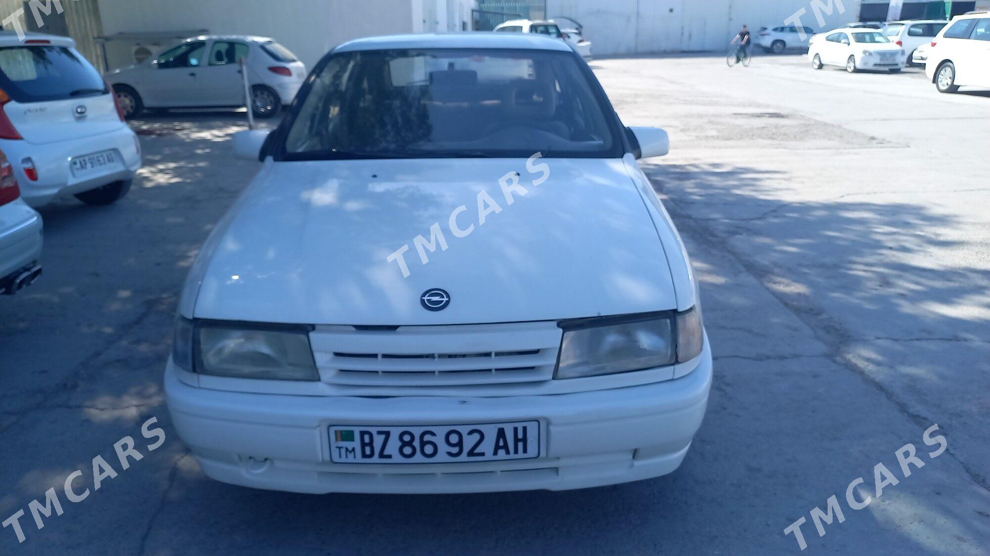 Opel Vectra 1989 - 30 000 TMT - Гаудан "Б" - img 3