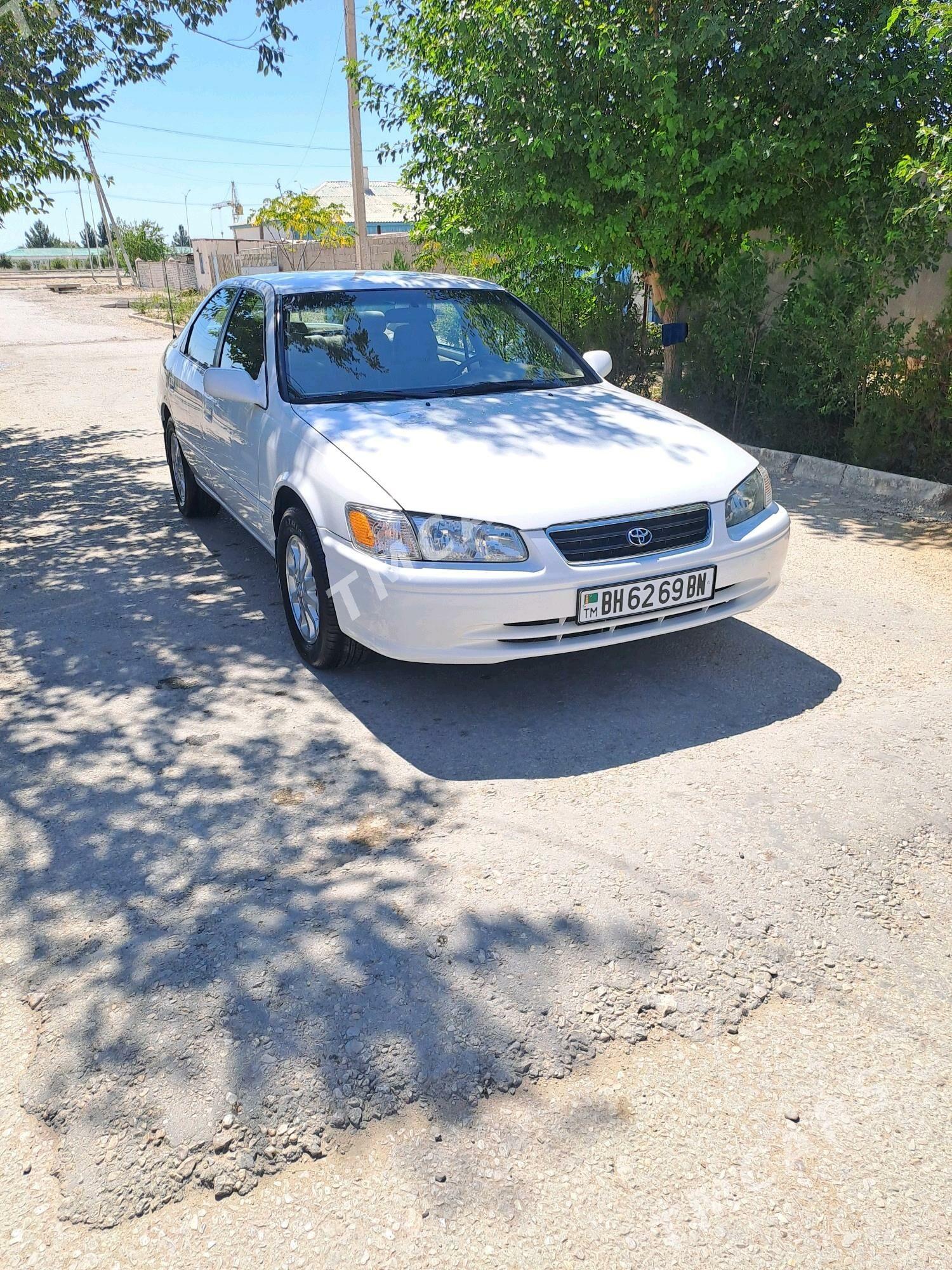 Toyota Camry 2000 - 130 000 TMT - Балканабат - img 2