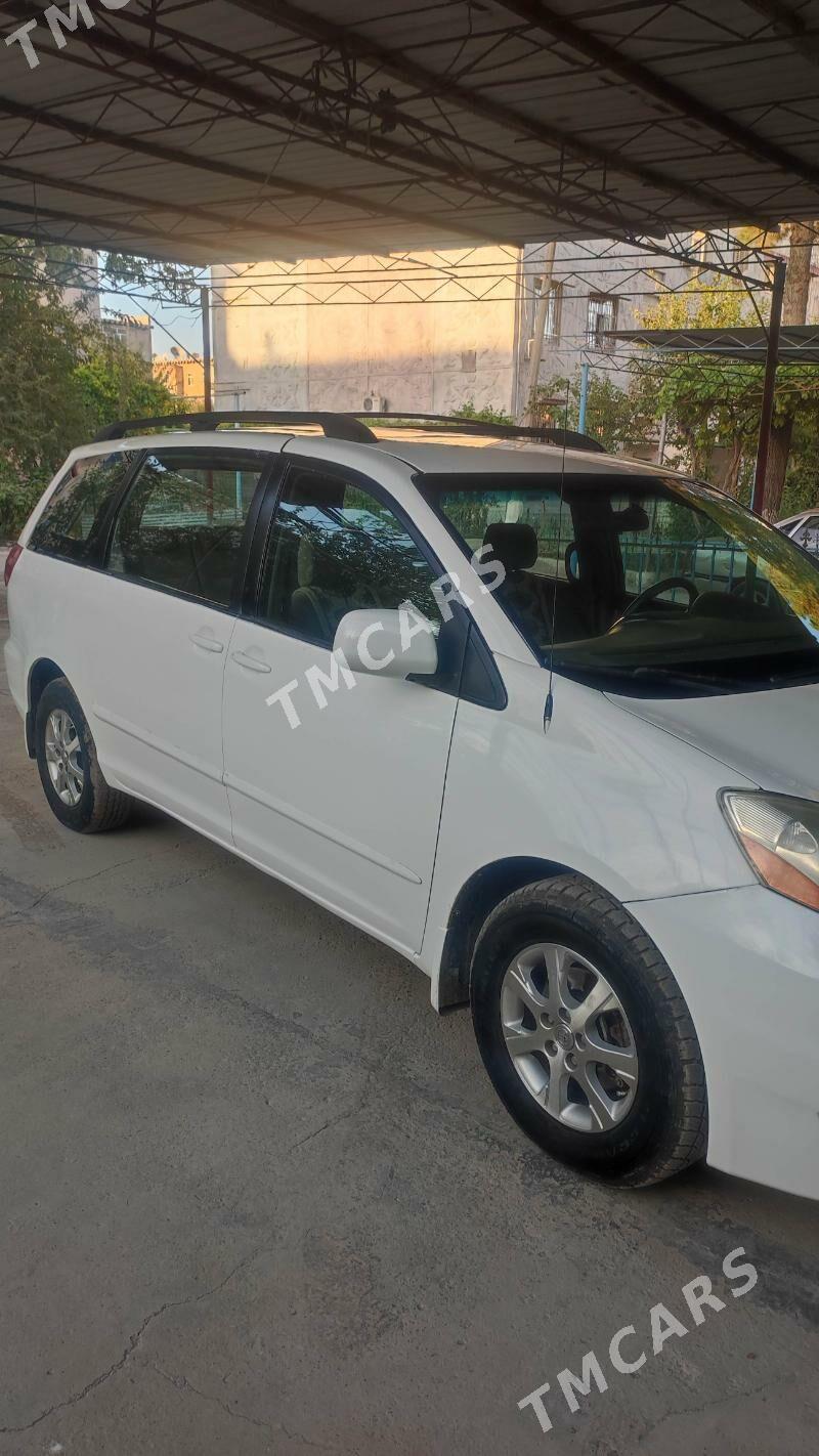 Toyota Sienna 2006 - 185 000 TMT - Туркменабат - img 4