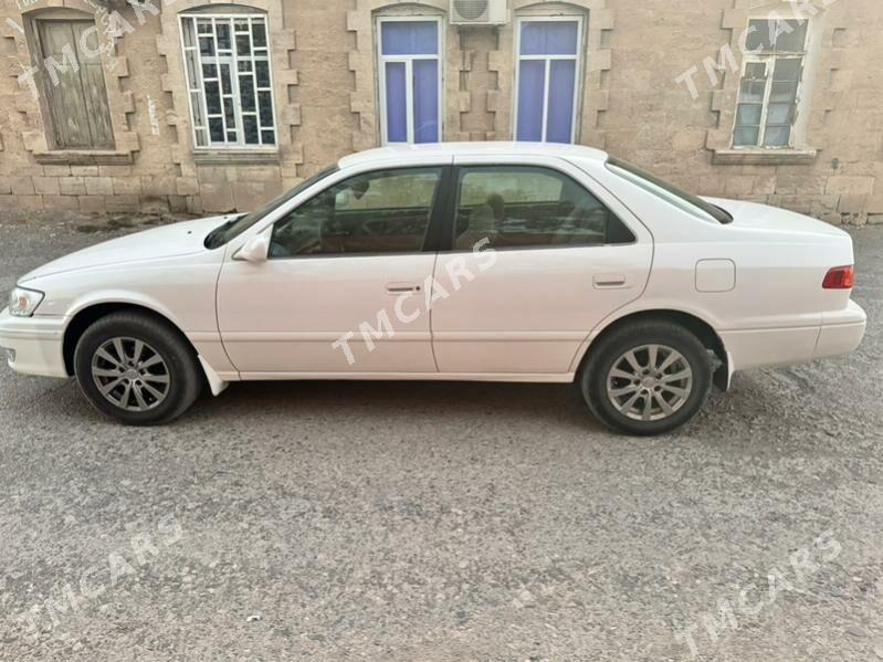 Toyota Camry 1998 - 110 000 TMT - Гызыларбат - img 4