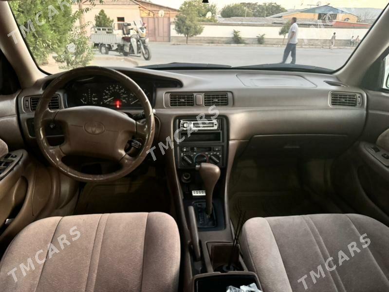 Toyota Camry 1998 - 110 000 TMT - Гызыларбат - img 10