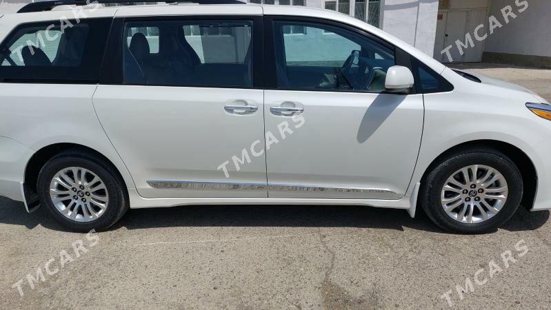 Toyota Sienna 2020 - 525 000 TMT - Гызыларбат - img 5