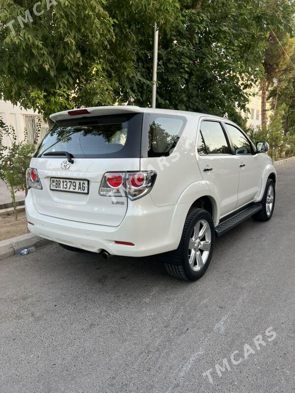 Toyota Fortuner 2014 - 380 000 TMT - Aşgabat - img 4