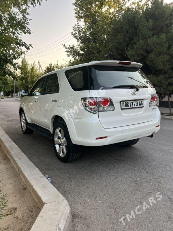 Toyota Fortuner 2014 - 380 000 TMT - Aşgabat - img 2