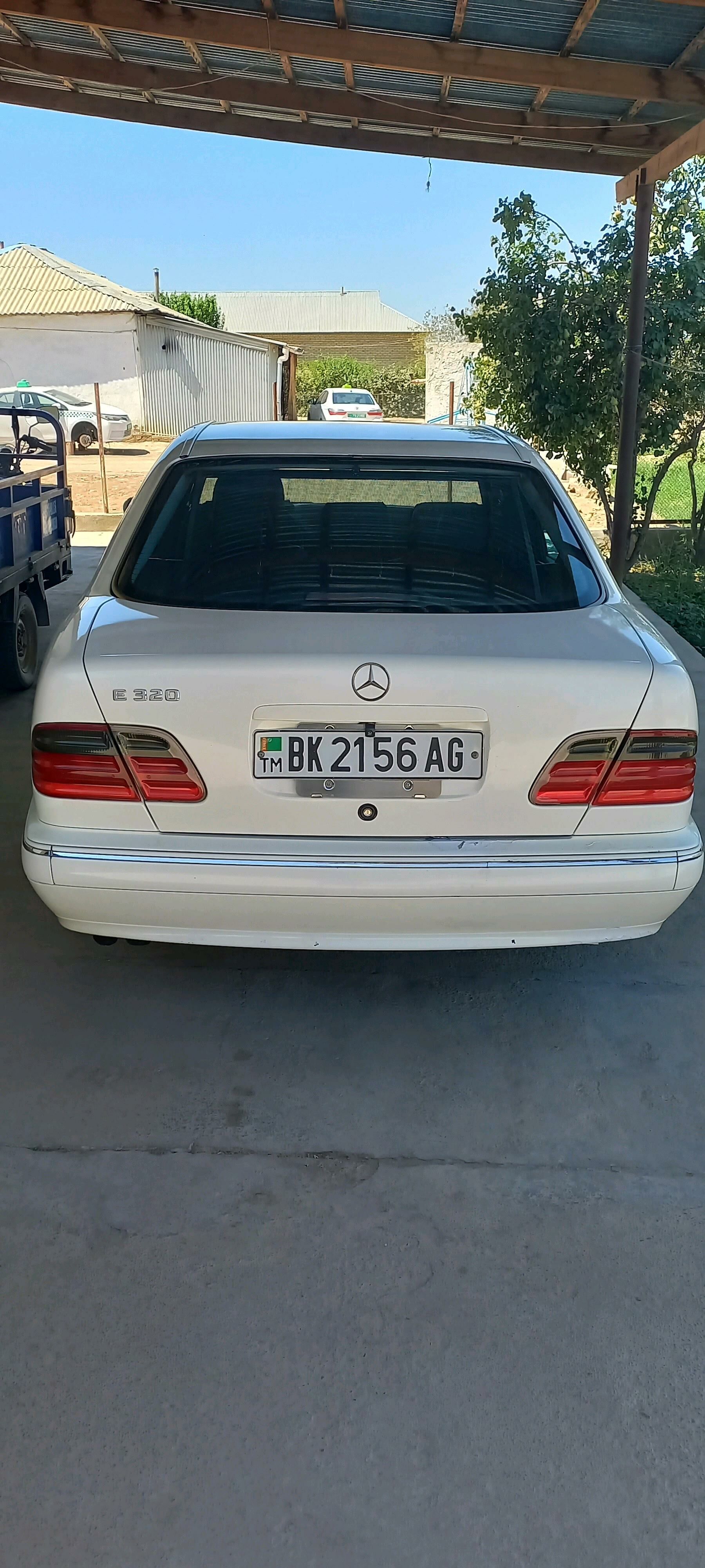 Mercedes-Benz E320 2000 - 110 000 TMT - Sakarçäge - img 9