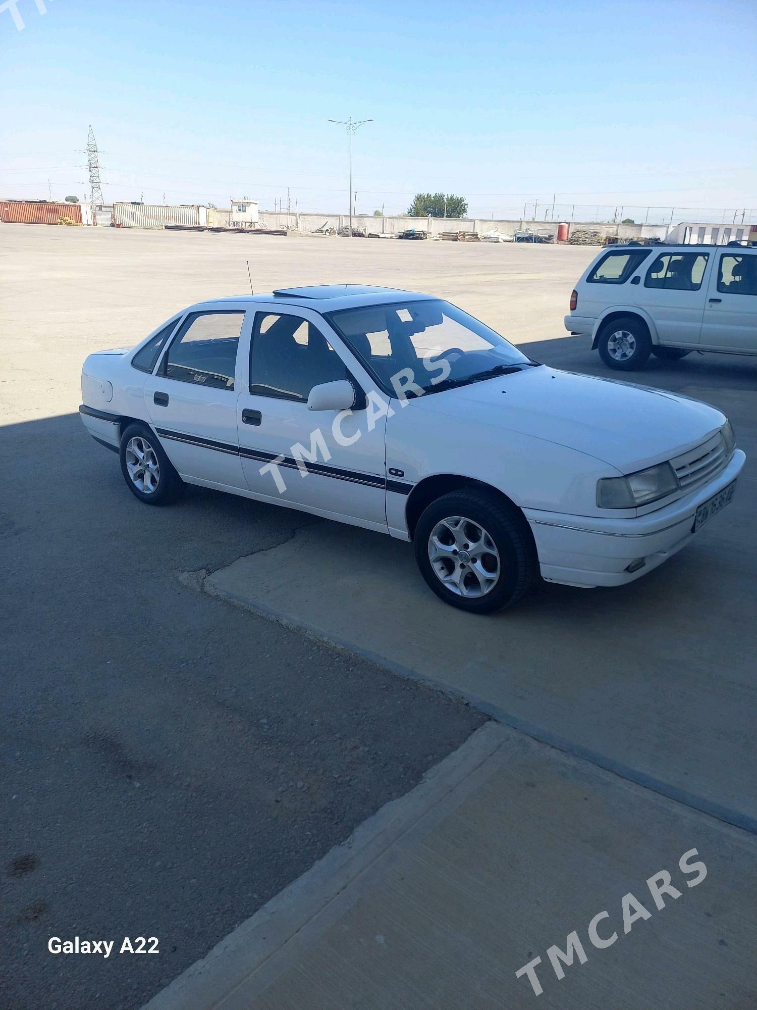 Opel Vectra 1990 - 50 000 TMT - Бузмеин - img 5