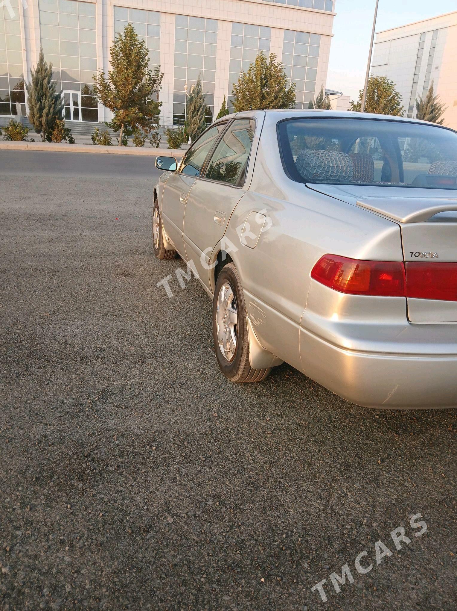 Toyota Camry 2001 - 90 000 TMT - Ашхабад - img 8