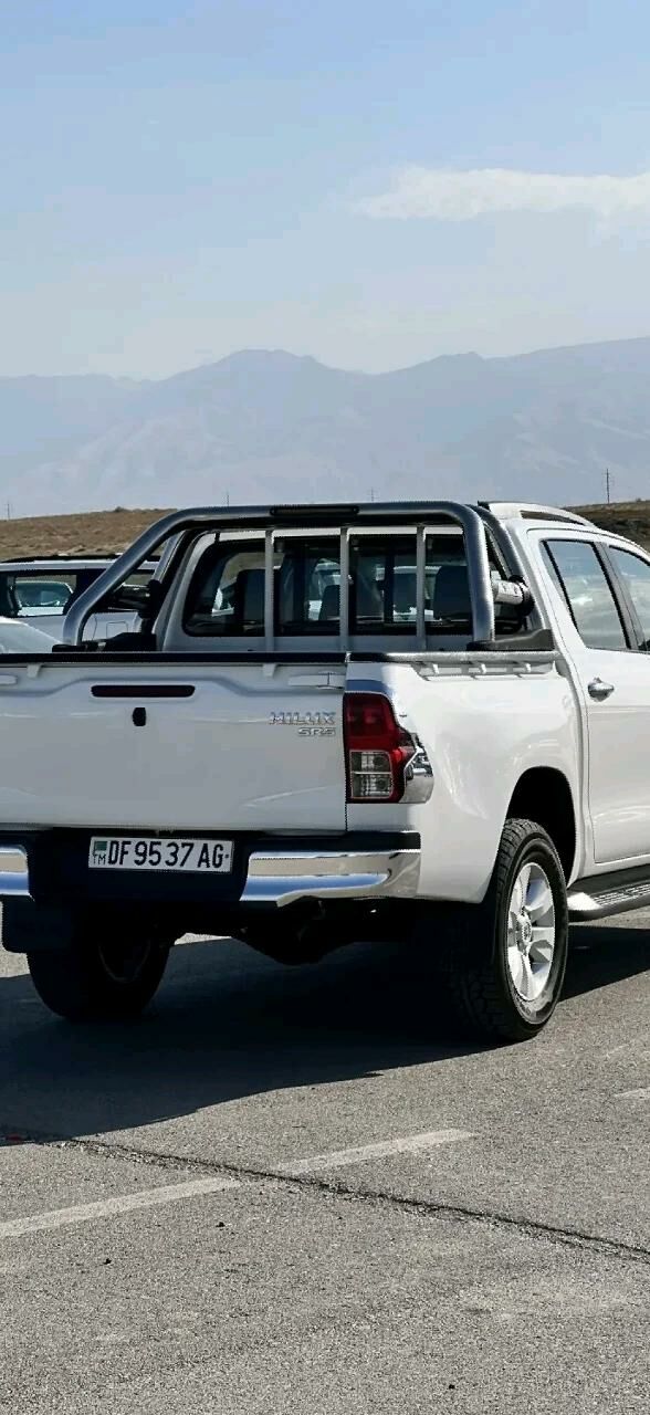 Toyota Hilux 2016 - 460 000 TMT - Ашхабад - img 6