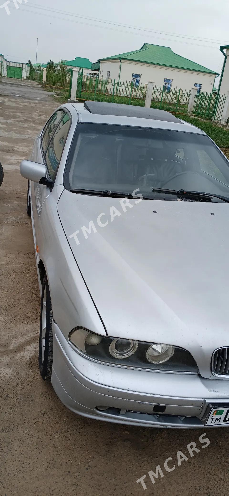 BMW E39 2000 - 85 000 TMT - Mary - img 3