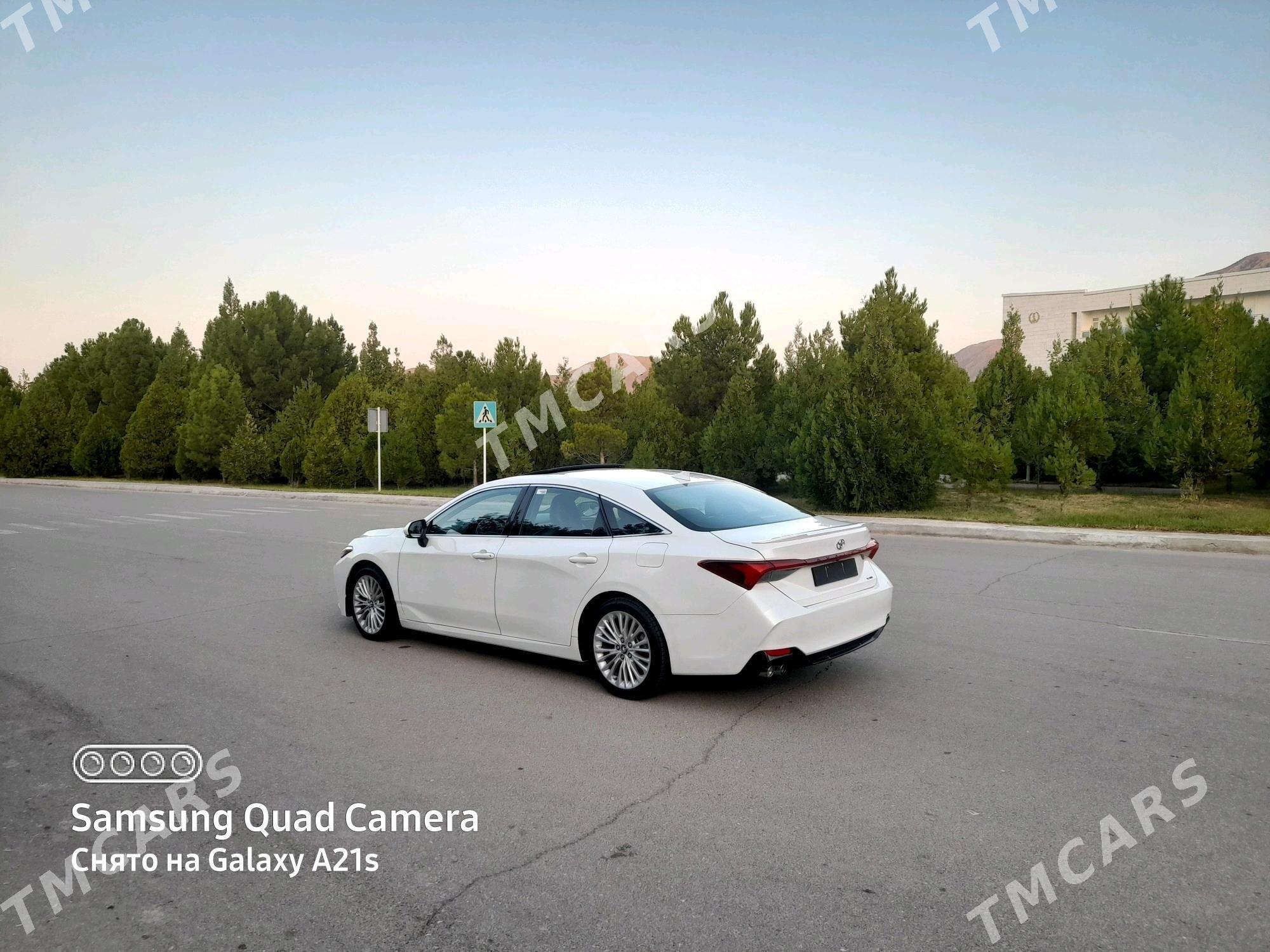 Toyota Avalon 2019 - 430 000 TMT - Бахарден - img 2