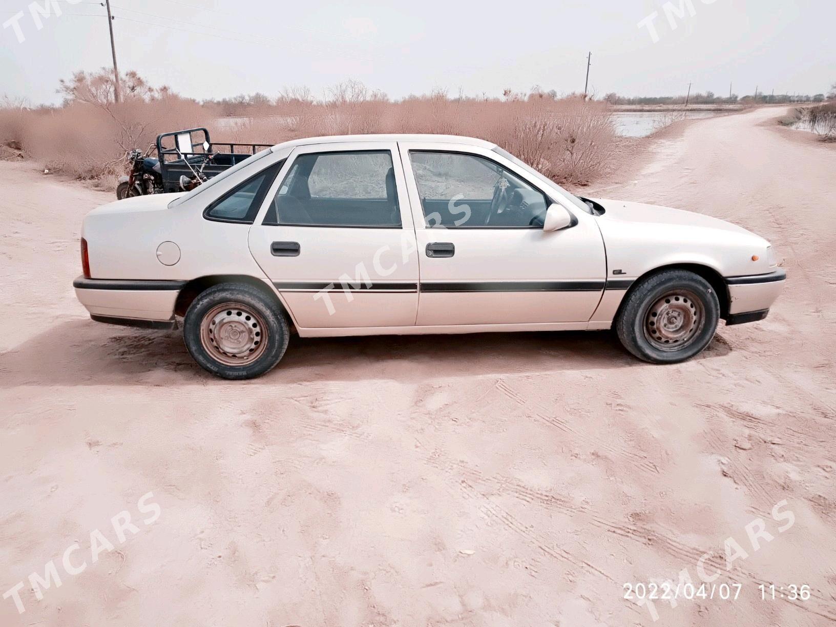 Opel Vectra 1991 - 30 000 TMT - Türkmenbaşy etr. - img 4