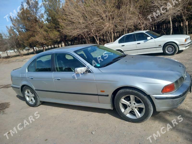 BMW 520 1999 - 70 000 TMT - Мары - img 4