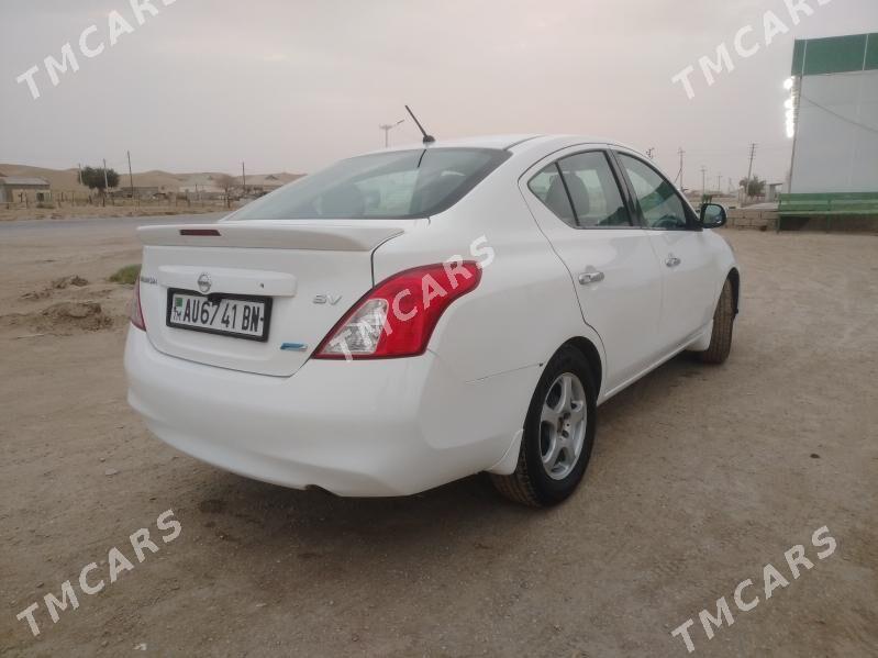 Nissan Versa 2012 - 100 000 TMT - Esenguly - img 2