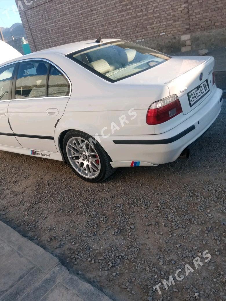 BMW E39 2002 - 130 000 TMT - Берекет - img 2