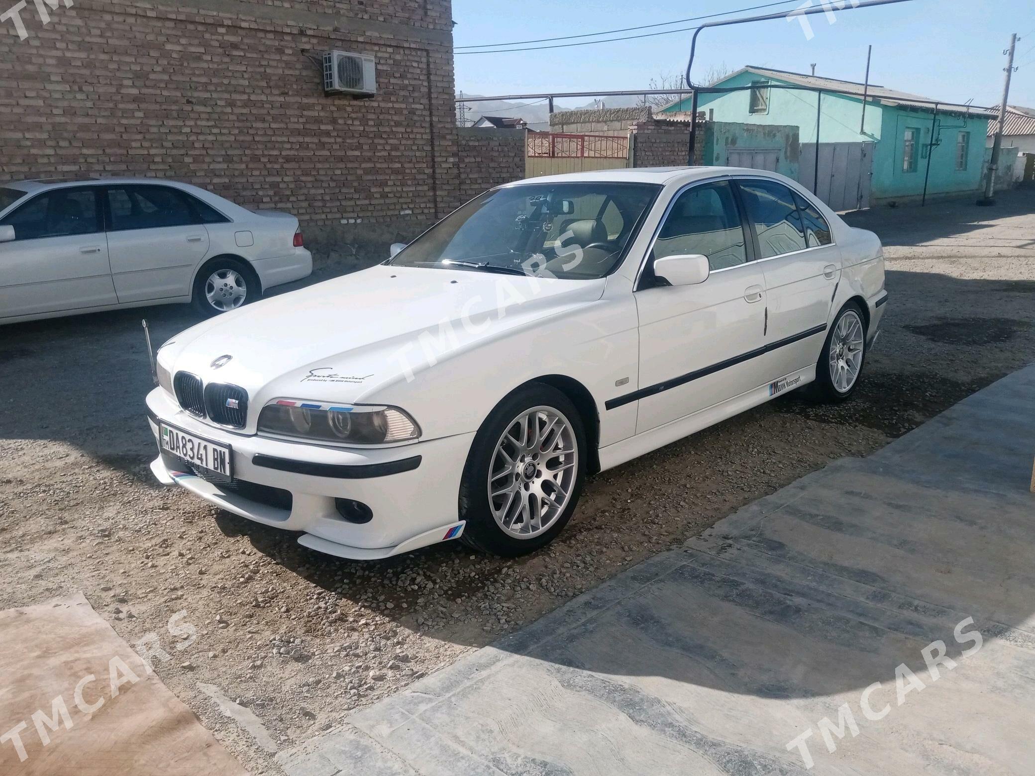 BMW E39 2002 - 130 000 TMT - Берекет - img 3