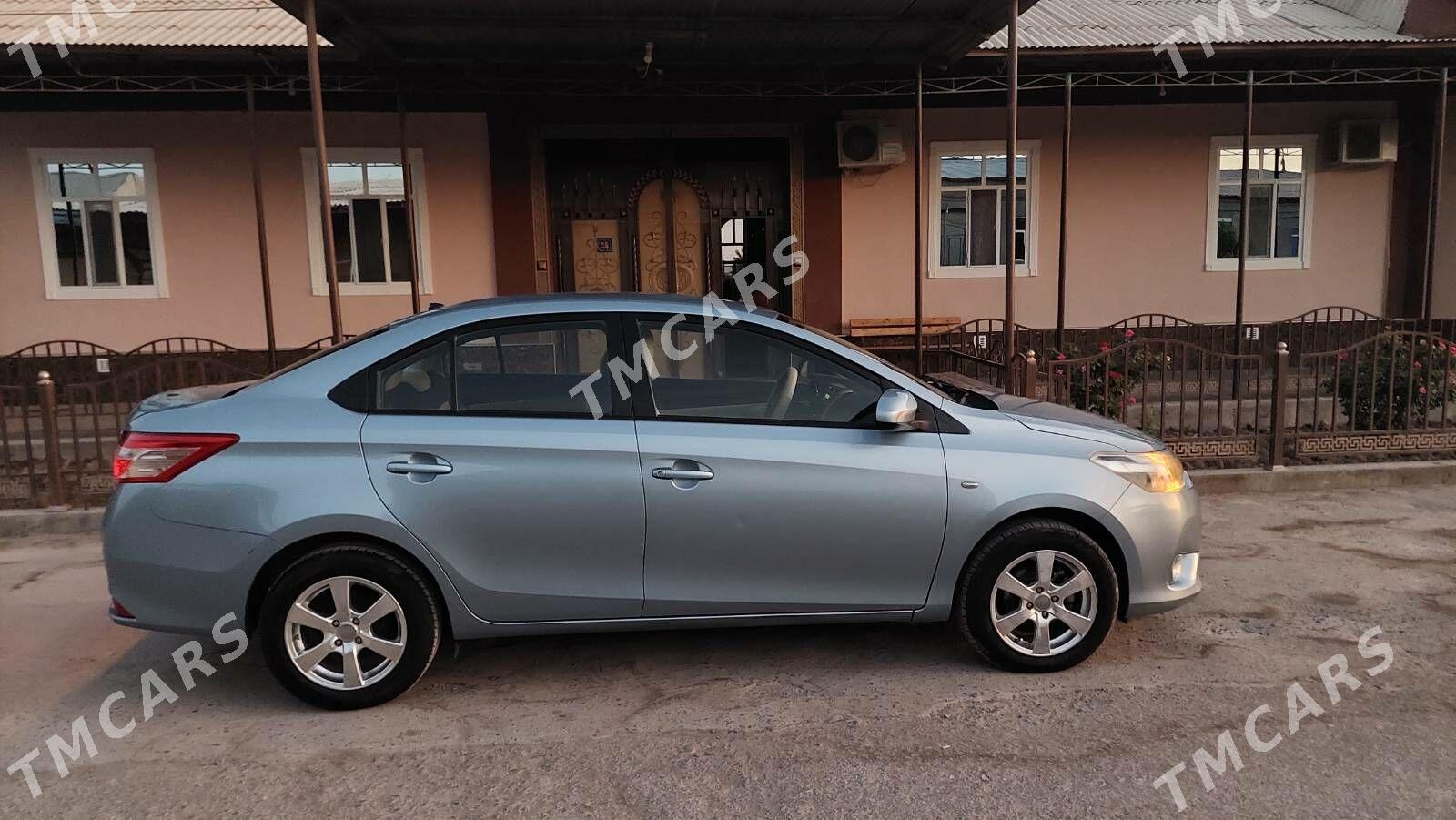 Toyota Yaris 2014 - 140 000 TMT - Çärjew - img 3