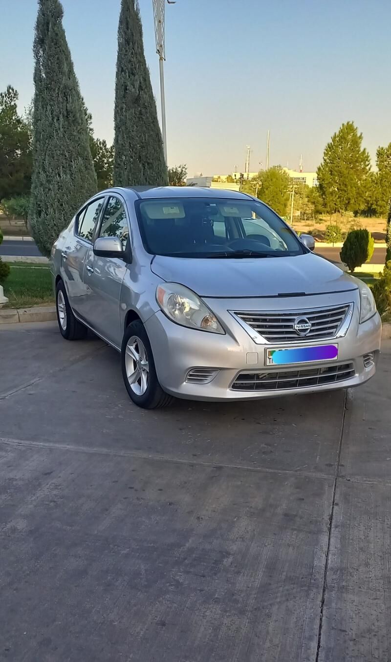 Nissan Versa 2012 - 100 000 TMT - Mary - img 2