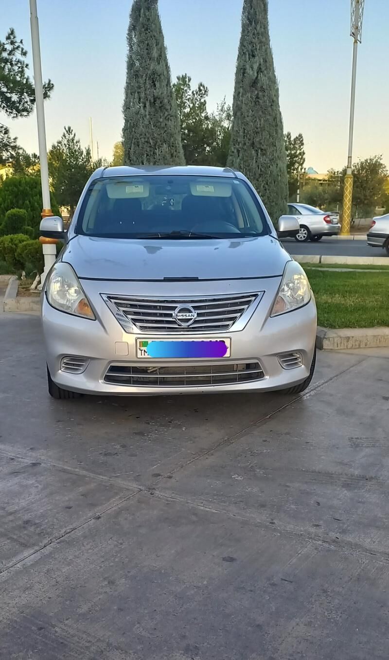 Nissan Versa 2012 - 100 000 TMT - Mary - img 3