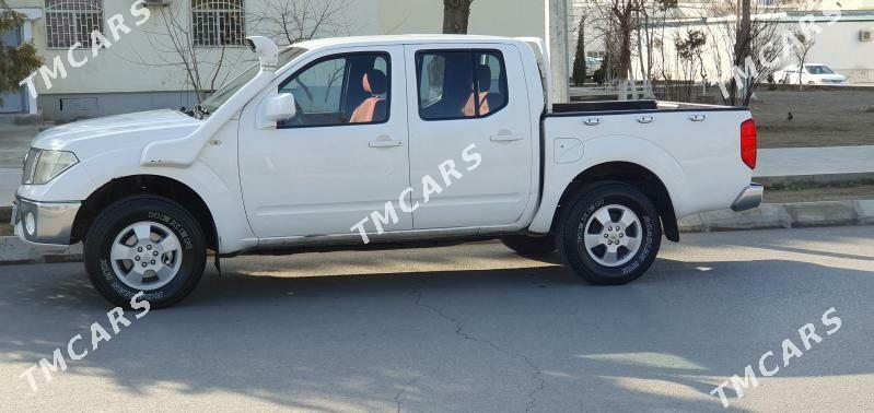 Nissan Navara 2014 - 200 000 TMT - Aşgabat - img 3