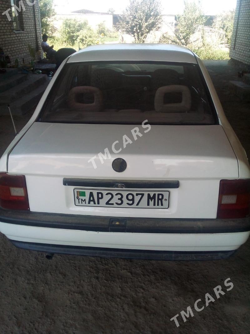 Opel Vectra 1992 - 20 000 TMT - Sakarçäge - img 5