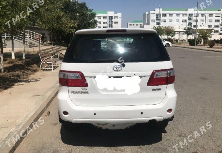 Toyota Fortuner 2010 - 300 000 TMT - Aşgabat - img 2