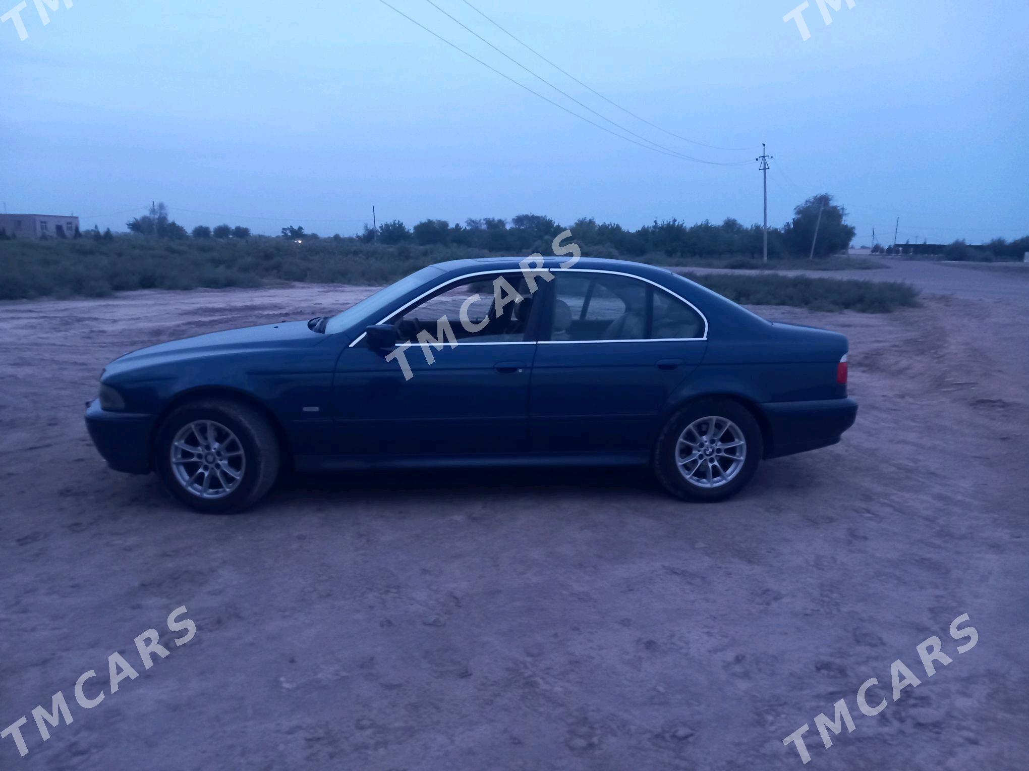 BMW 525 2002 - 110 000 TMT - Дашогуз - img 3