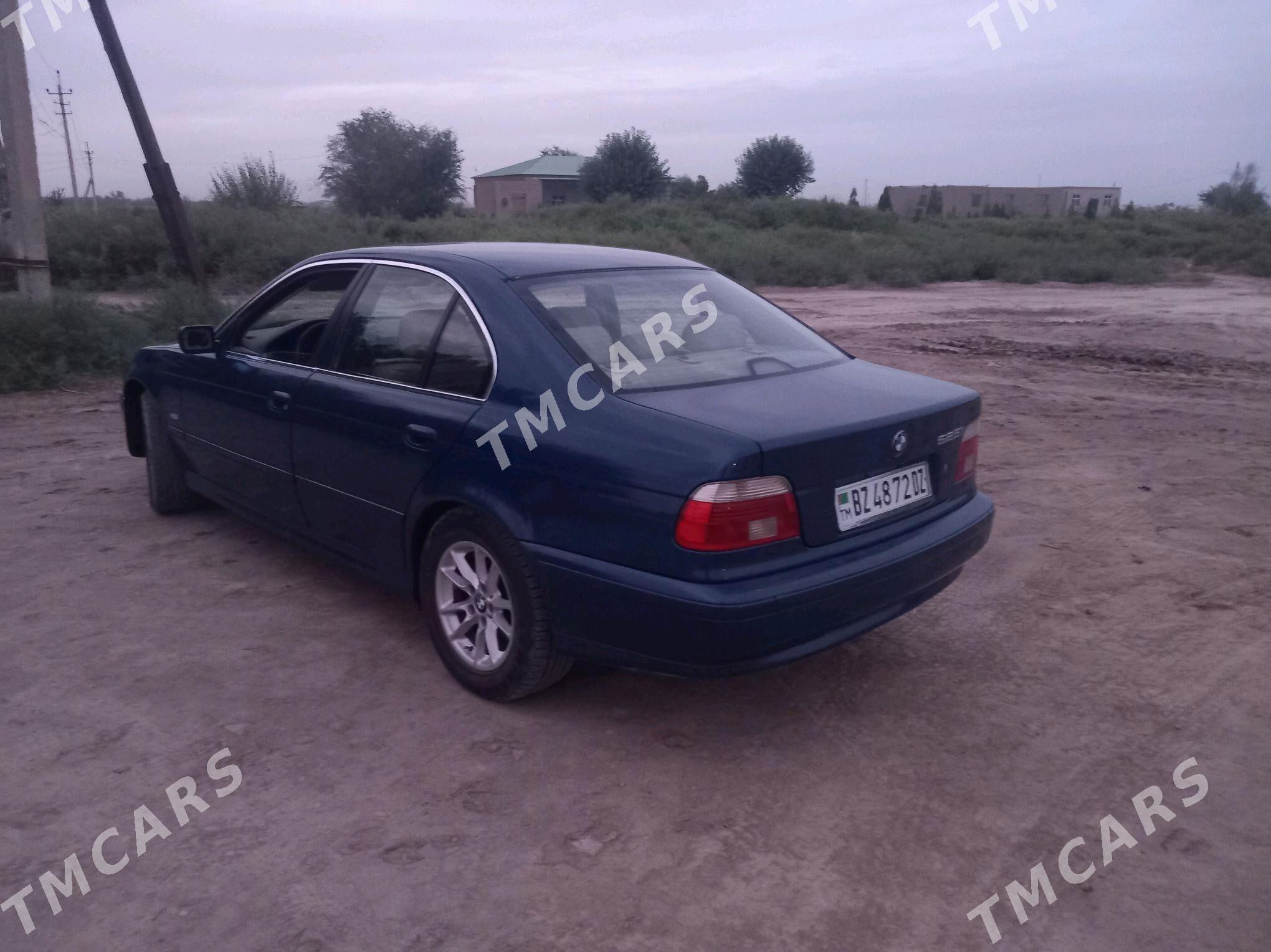 BMW 525 2002 - 110 000 TMT - Дашогуз - img 4