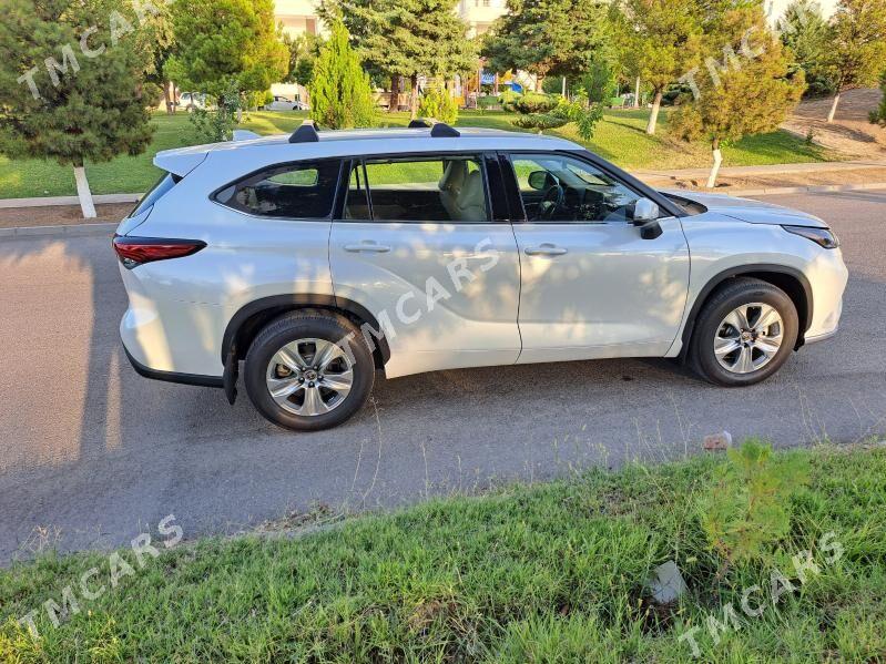 Toyota Highlander 2022 - 650 000 TMT - Aşgabat - img 2