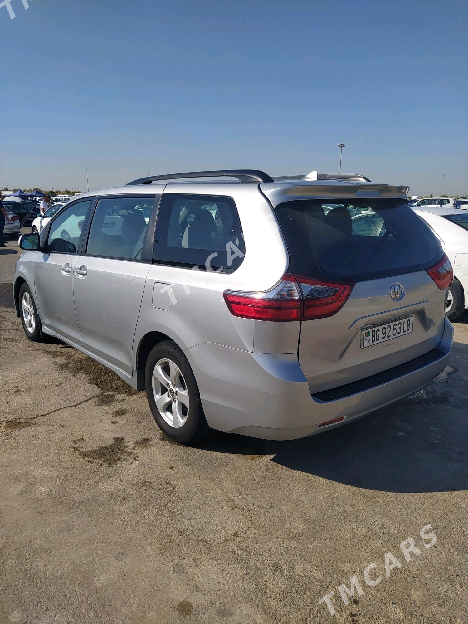 Toyota Sienna 2019 - 380 000 TMT - Dänew - img 6