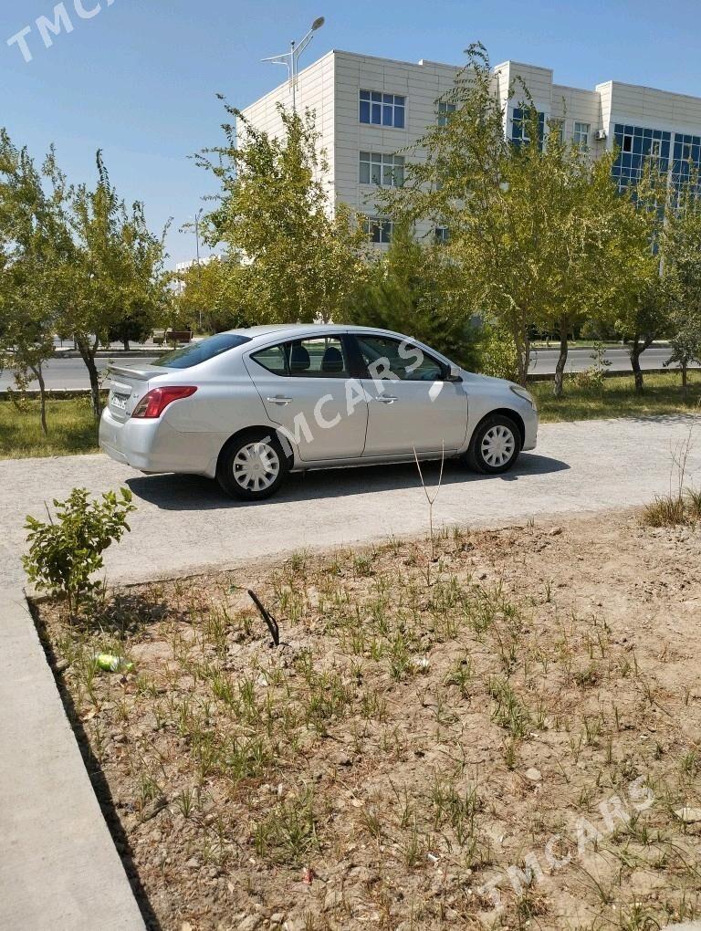 Nissan Versa 2015 - 100 000 TMT - Türkmenabat - img 3