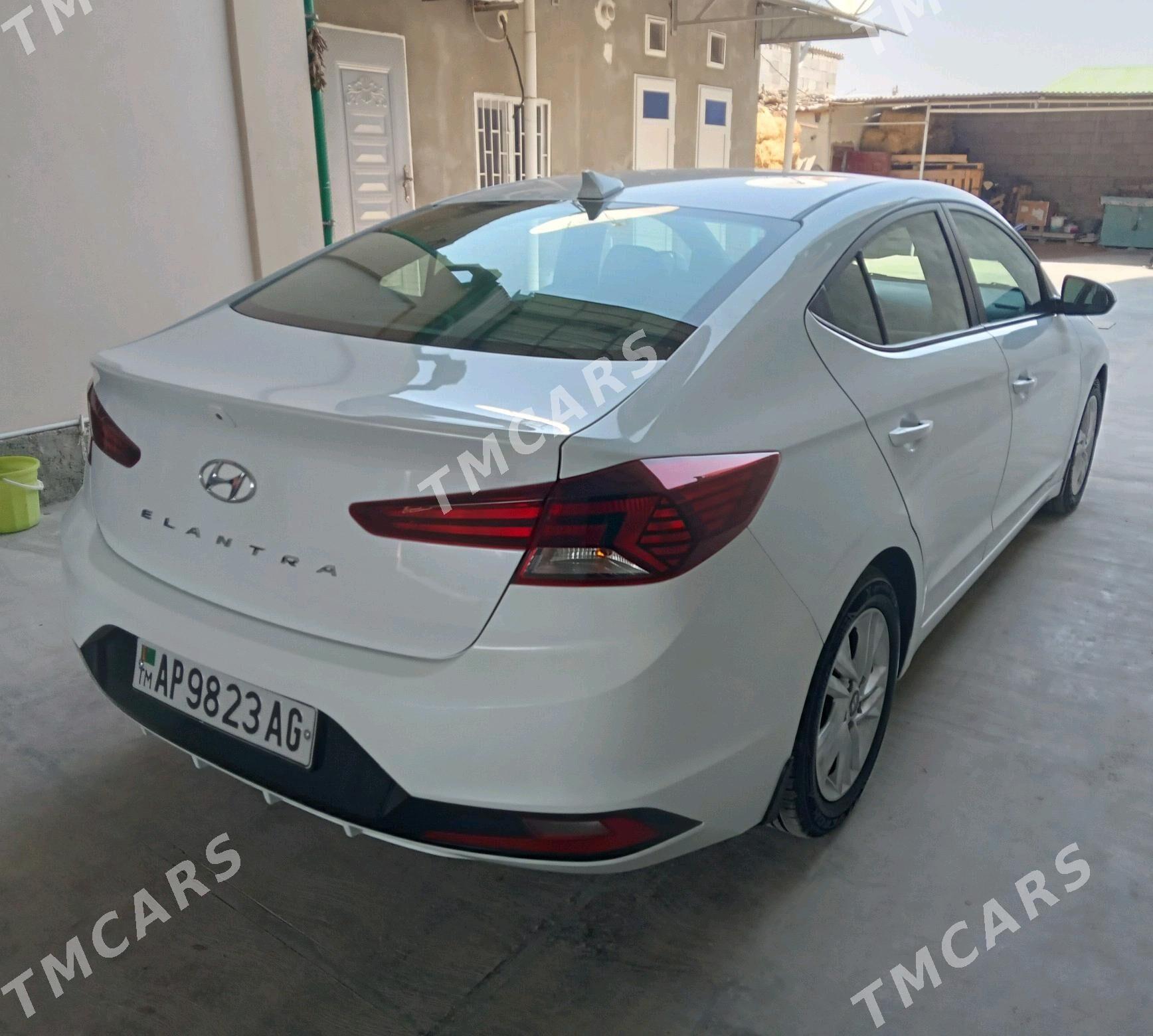 Hyundai Elantra 2020 - 220 000 TMT - Aşgabat - img 3