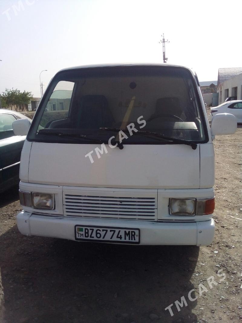 Toyota Hiace 1999 - 32 000 TMT - Baýramaly - img 3