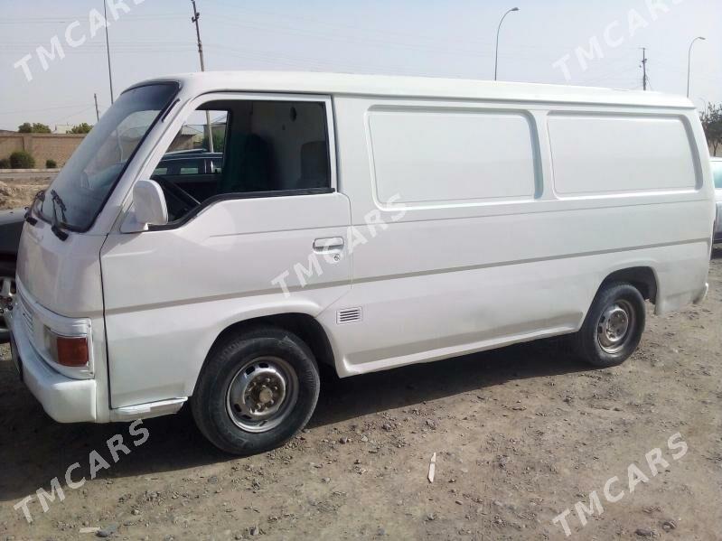 Toyota Hiace 1999 - 32 000 TMT - Baýramaly - img 2