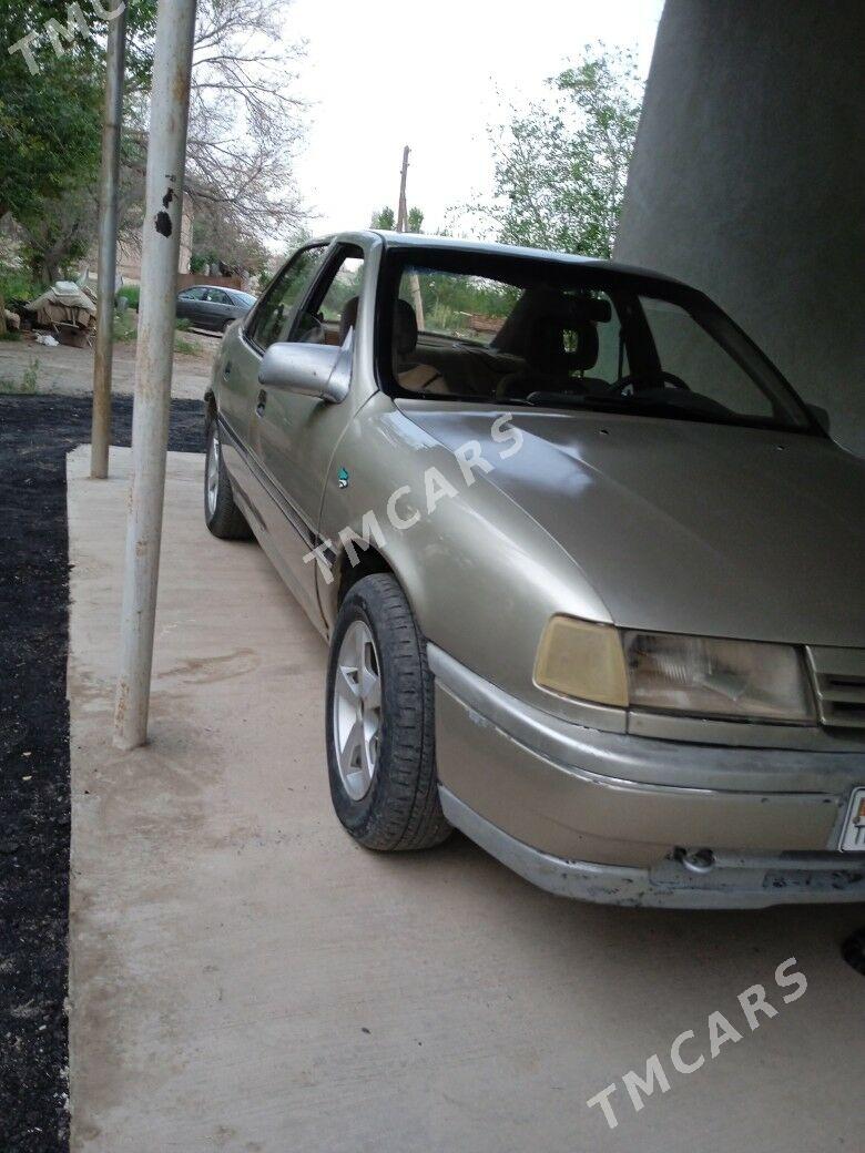 Opel Vectra 1990 - 25 000 TMT - Кёнеургенч - img 4