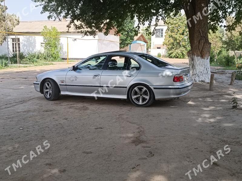 BMW E39 1998 - 85 000 TMT - Ёлётен - img 2