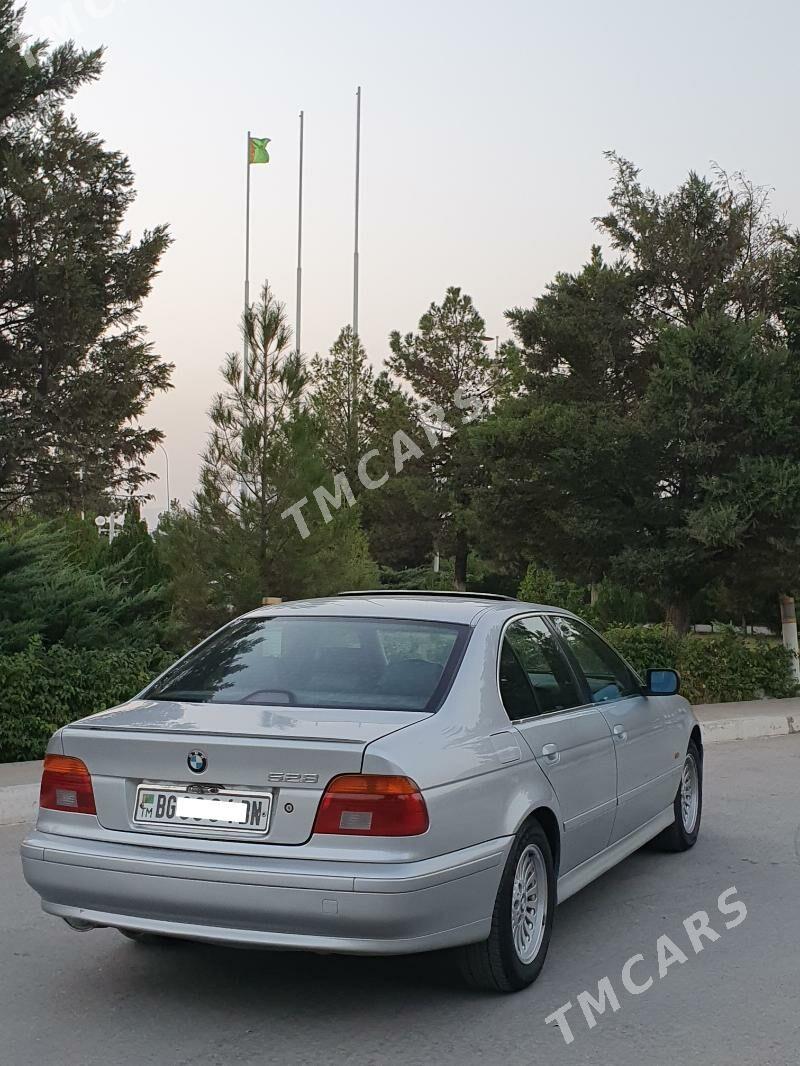 BMW 528 1997 - 82 000 TMT - Балканабат - img 2