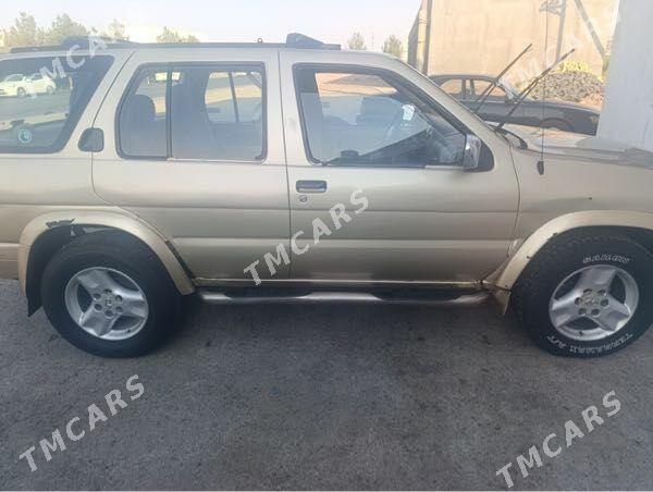 Nissan Pathfinder 1997 - 55 000 TMT - Мары - img 3