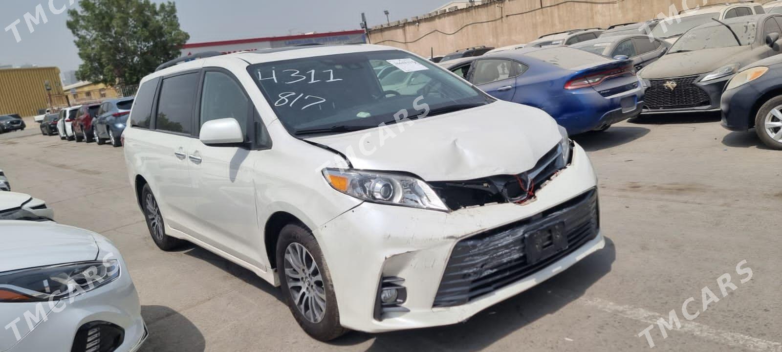 Toyota Sienna 2019 - 500 000 TMT - Мары - img 4