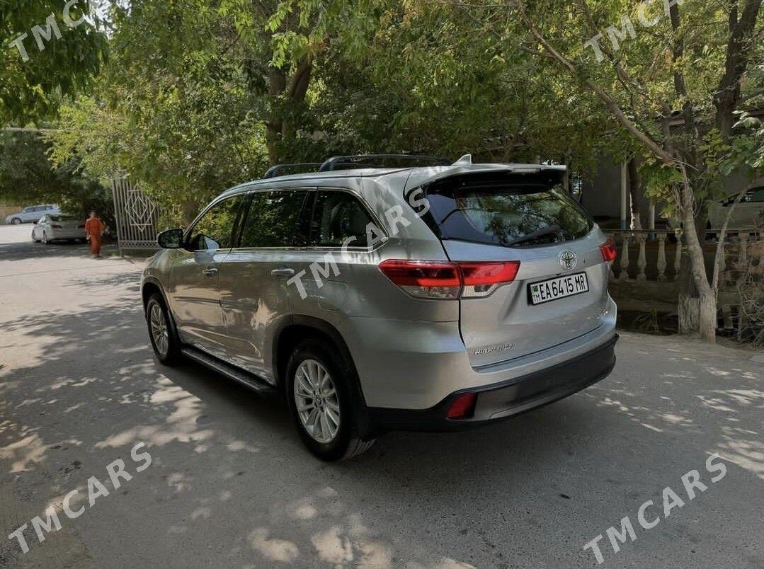 Toyota Highlander 2017 - 350 000 TMT - Мары - img 3