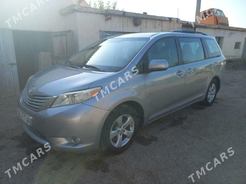 Toyota Sienna 2012 - 230 000 TMT - Tejen - img 2