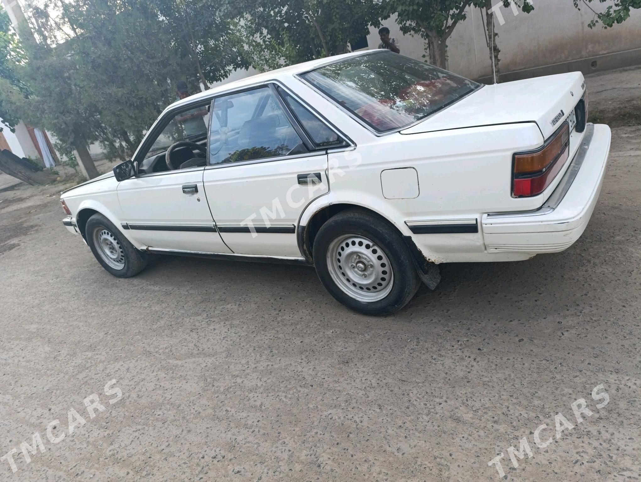 Nissan Bluebird 1988 - 12 000 TMT - Дашогуз - img 4